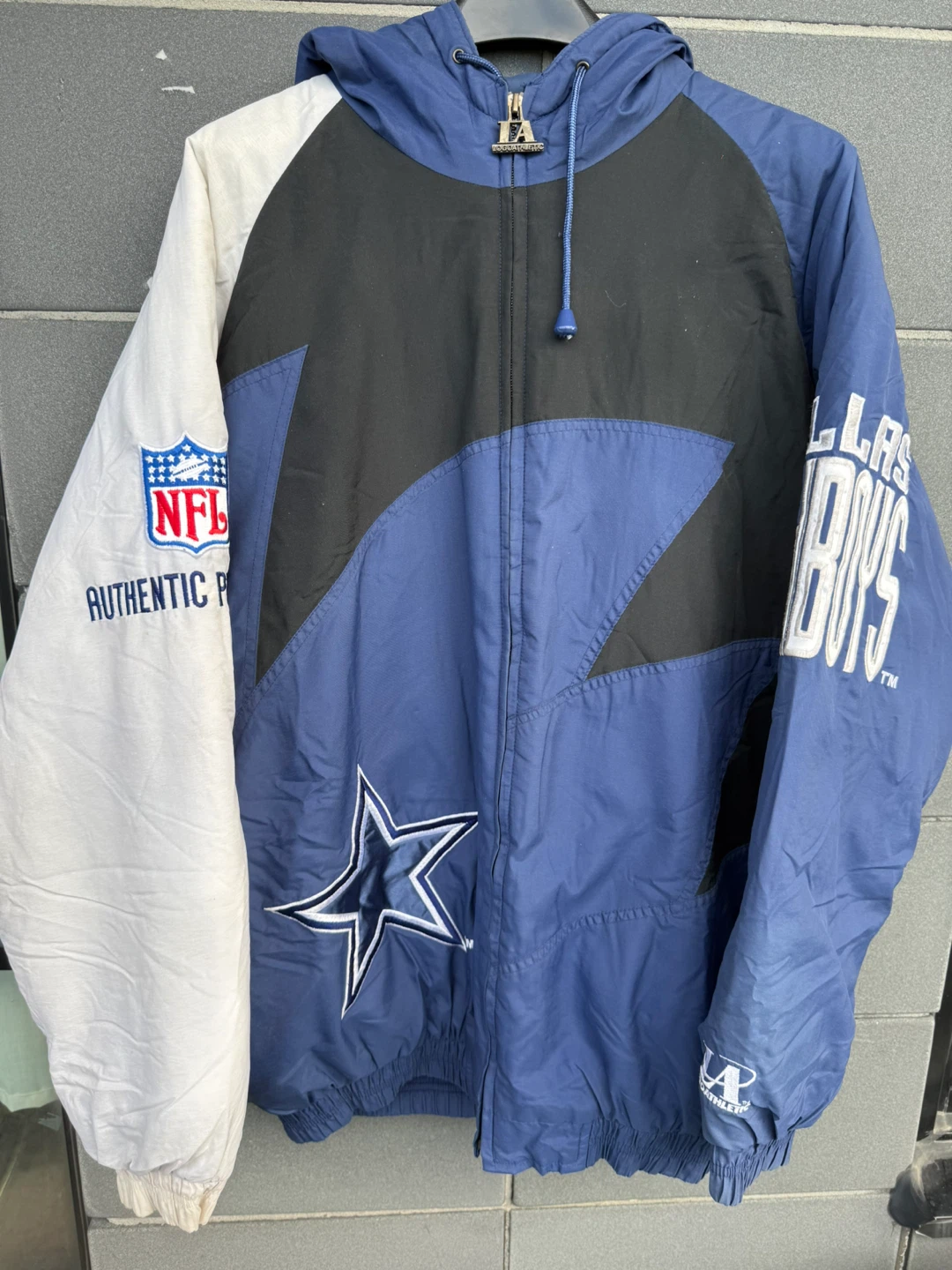 Logo Athletic Dallas Cowboys Jacket - Size L