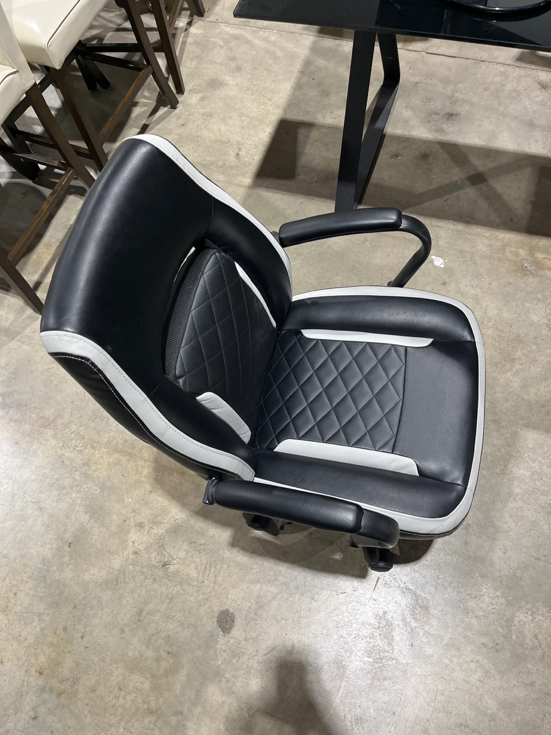 Black & White Gaming Chair - photo 2