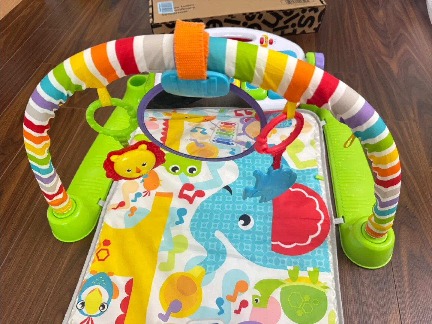 Fisher-Price Deluxe Kick & Play Piano Gym image indicator(2)