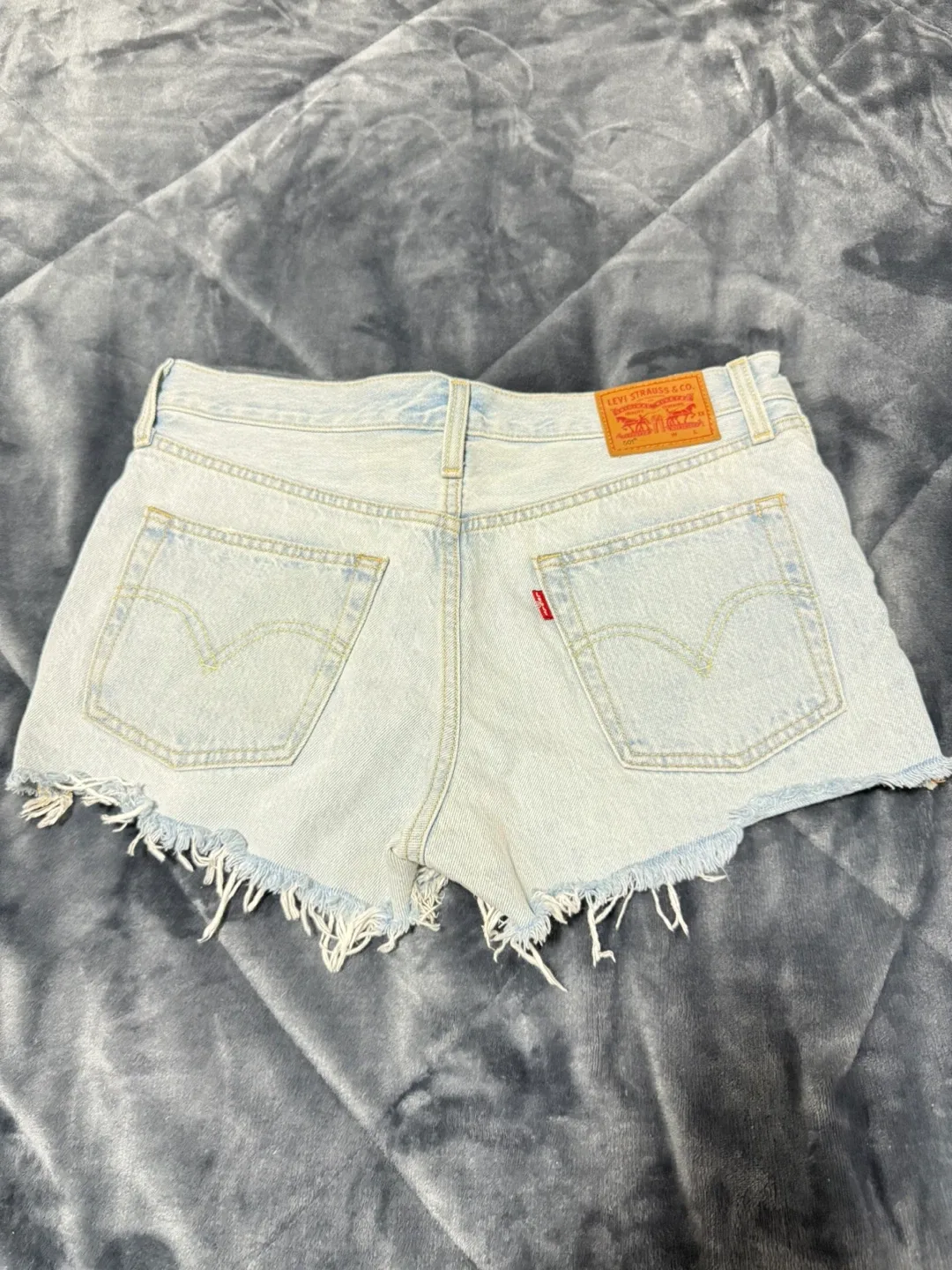 Levi's Denim Shorts - Size 28 image indicator(2)