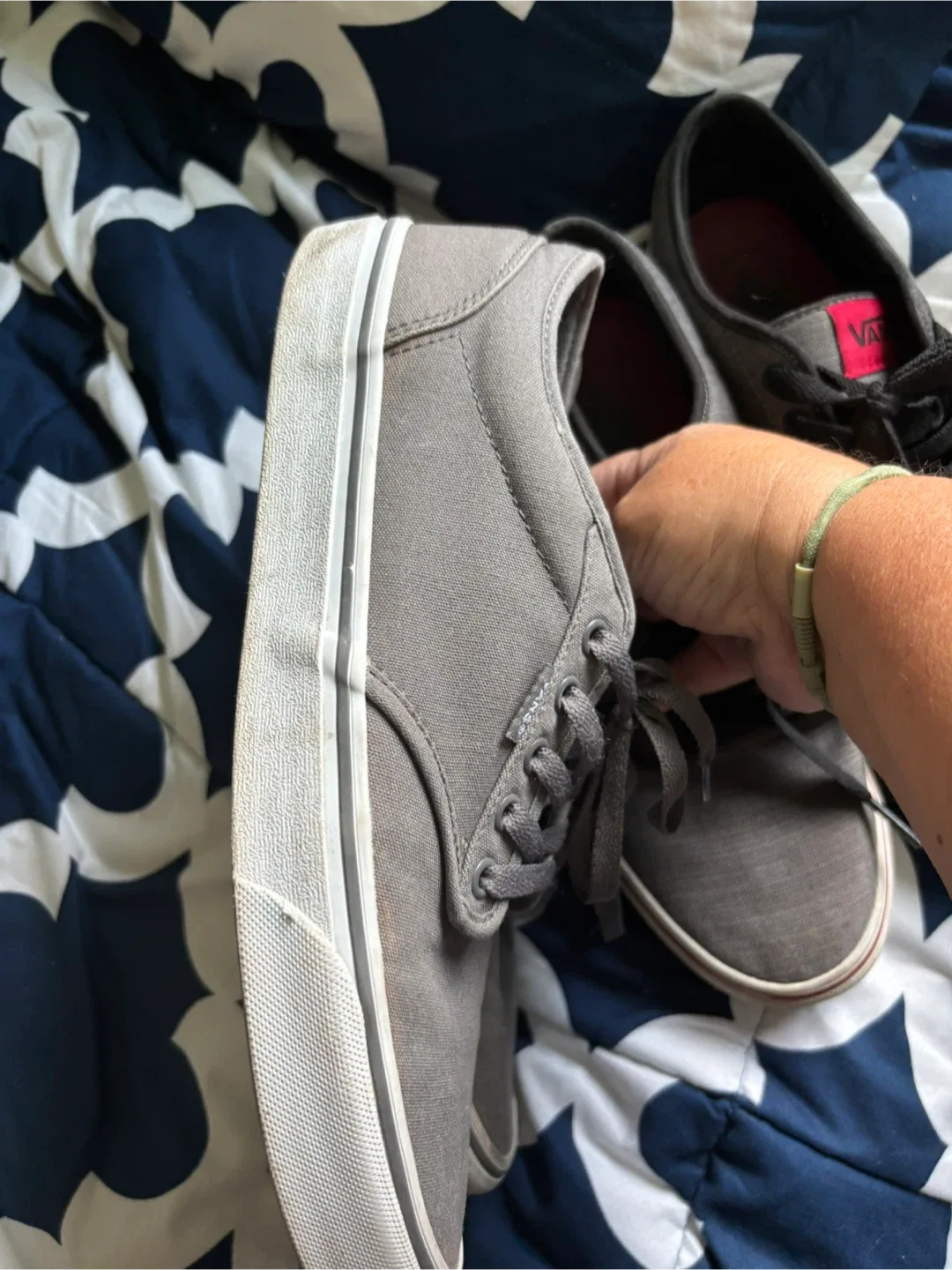 2 pair of Vans Sneakers - Size 10.5 image indicator(5)