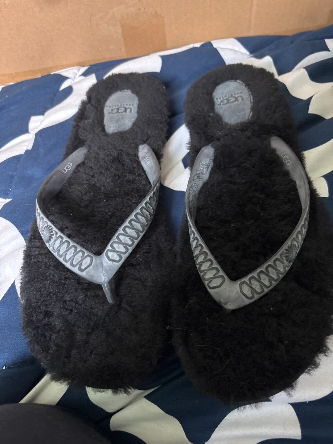 UGG Australia Fluffie Flip Flops - Size 10 thumbnail