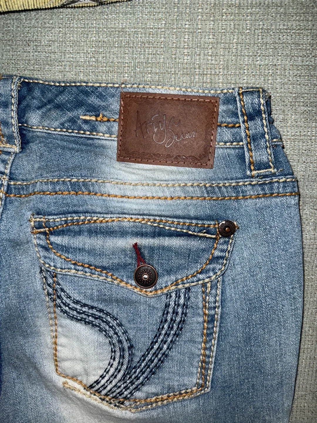 Artisan De Luxe Jeans - Size 7/8 image indicator(5)
