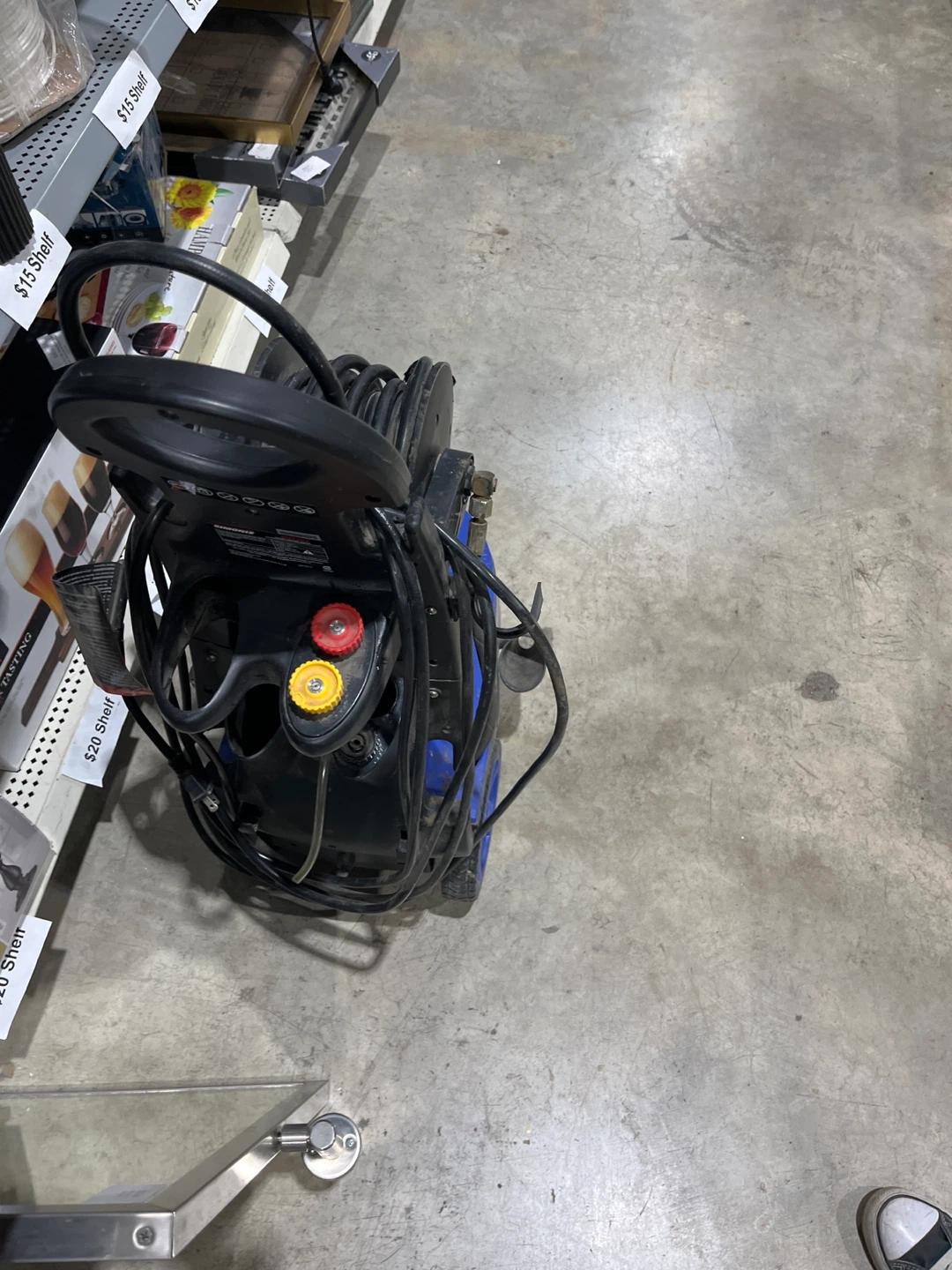 Simoniz 1800 PSI Pressure Washer - photo 4