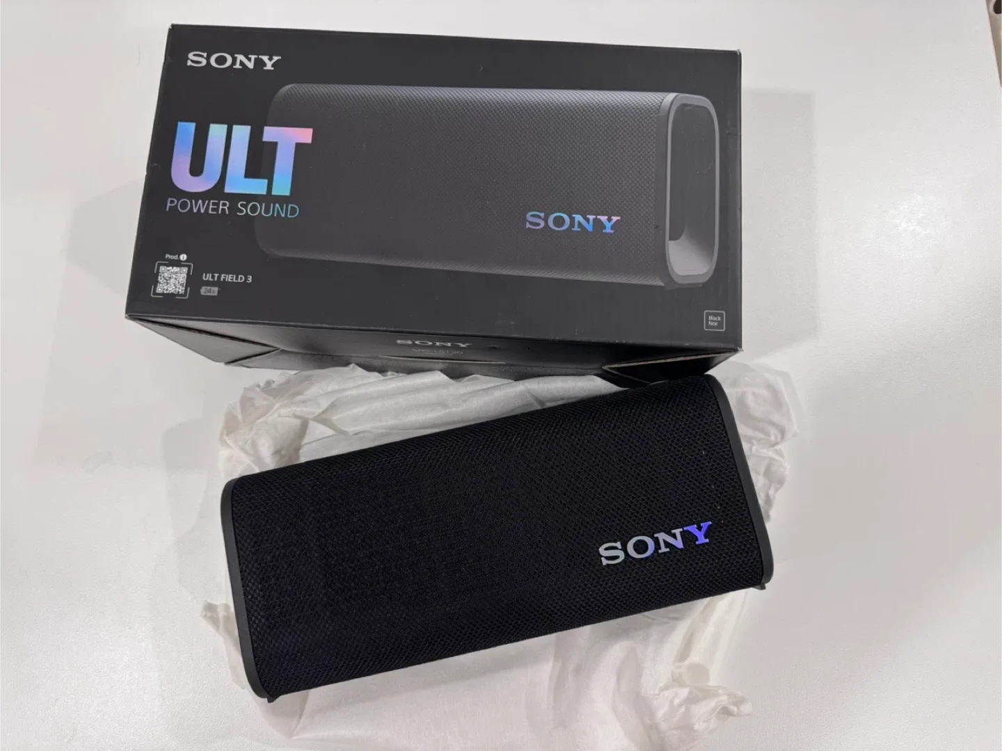 New Sony ULT Field 3 Black Portable Speaker thumbnail
