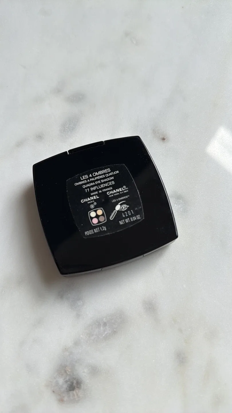 Chanel Les 4 Ombres Eyeshadow - 77 Influences image indicator(2)