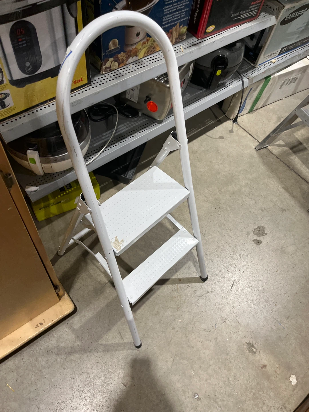 White Folding 2-Step Ladder - photo 4