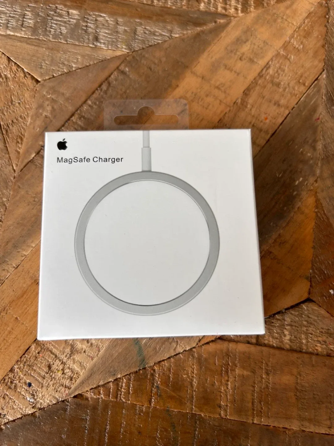 New Apple MagSafe Charger image indicator(2)