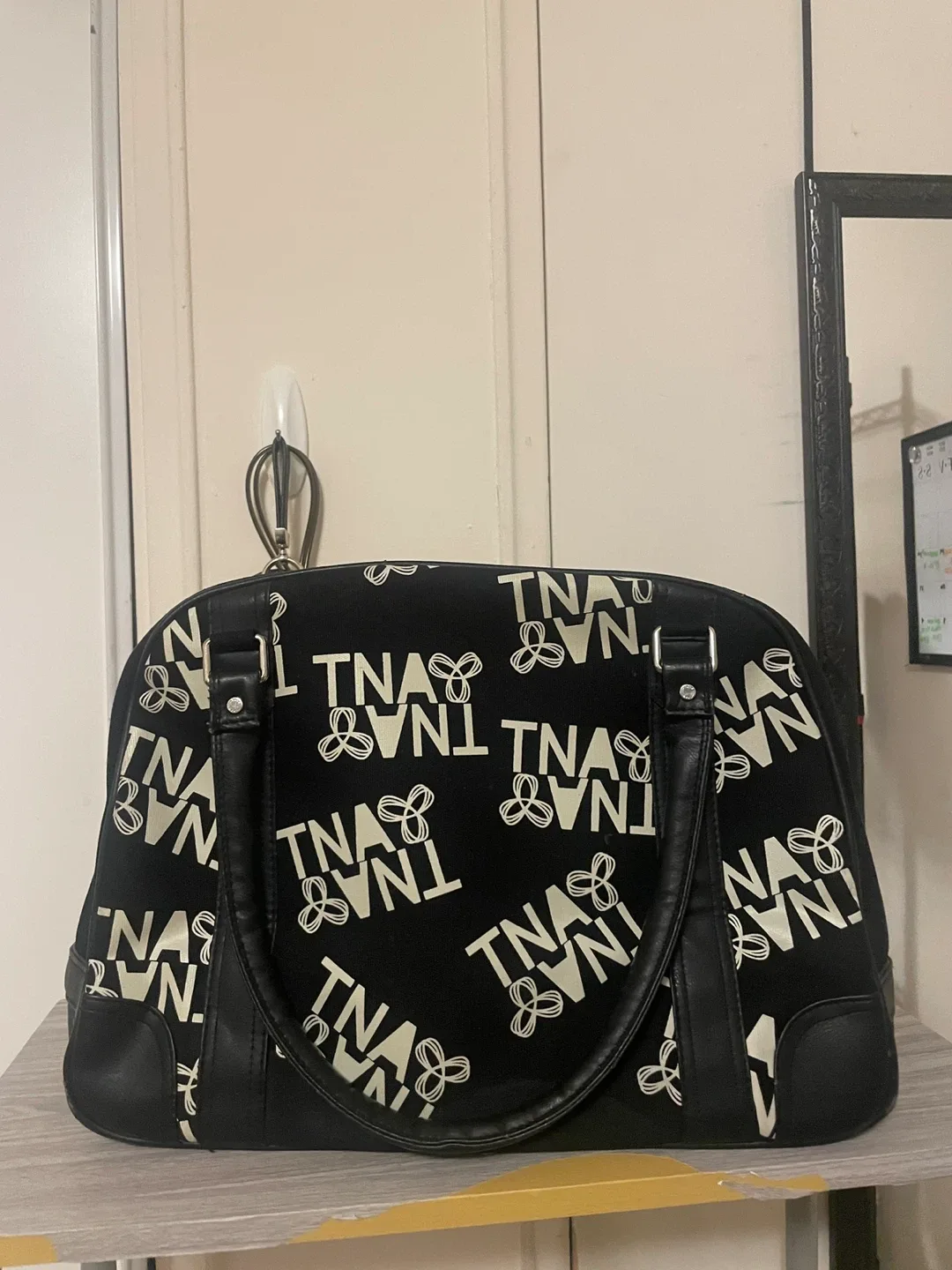 TNA Black Tote Bag image indicator(4)