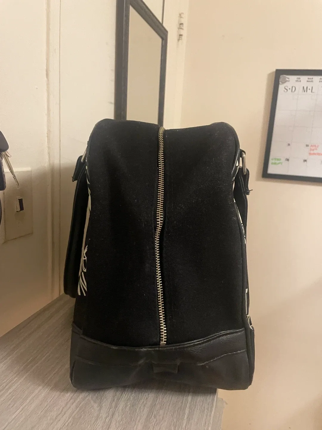 TNA Black Tote Bag image indicator(3)