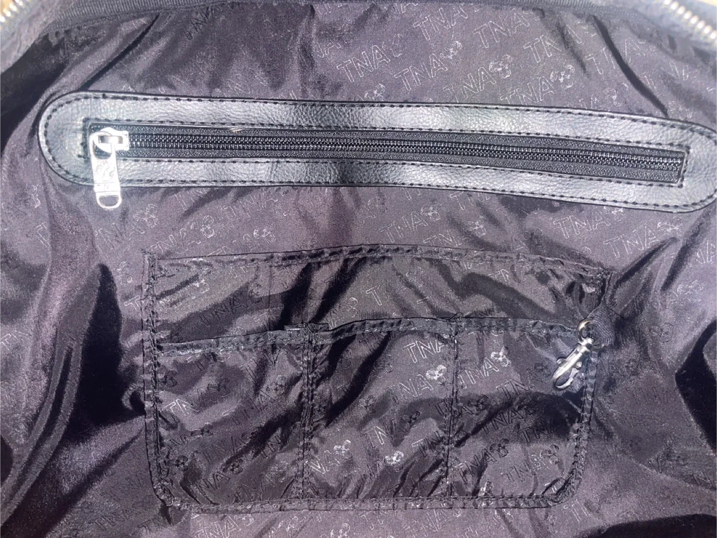 TNA Black Tote Bag image indicator(6)