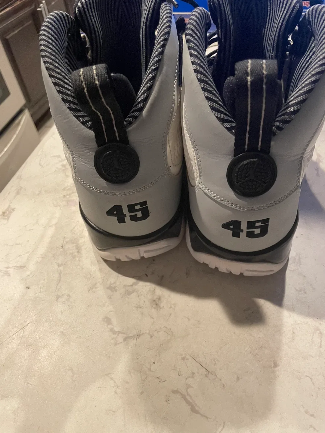 Air Jordan 9 Retro White/Black Size 13 image indicator(3)