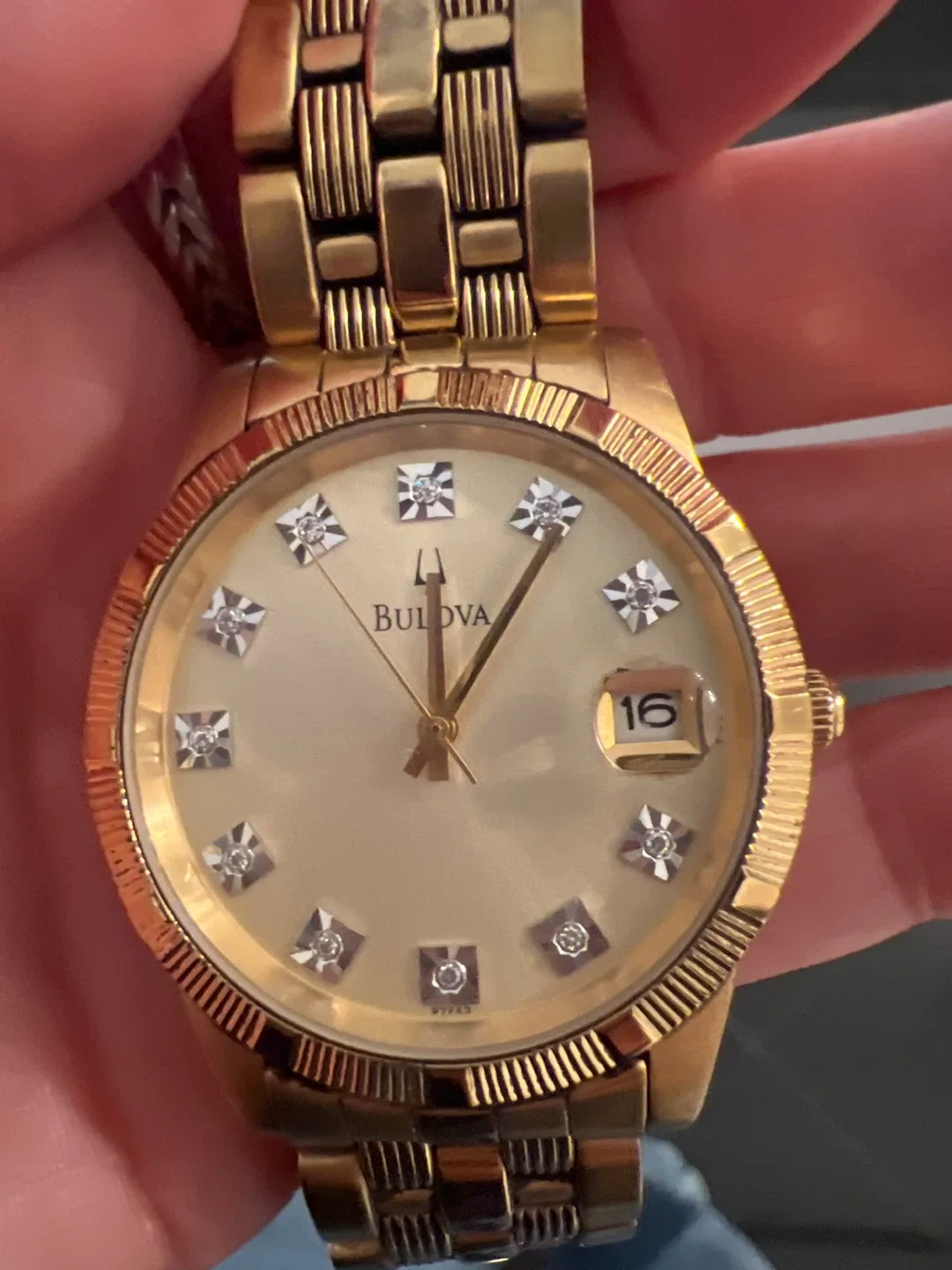 Bulova Watch C960360 Gold With Shining Crystals image indicator(9)