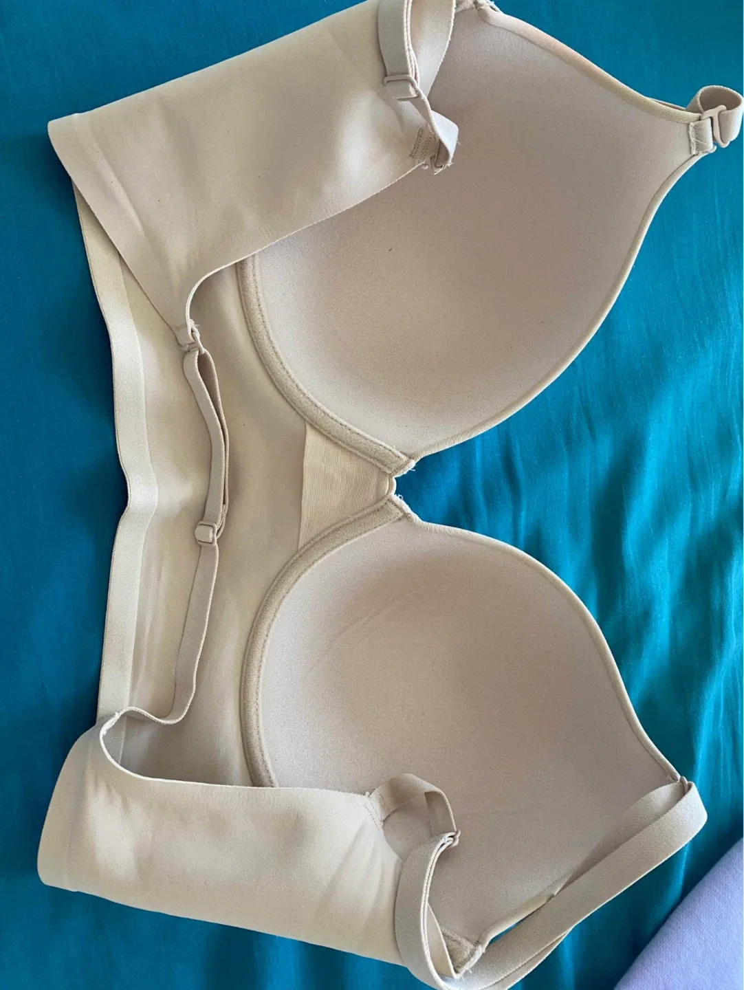 Bra for backless/ low-cut dresses image indicator(3)