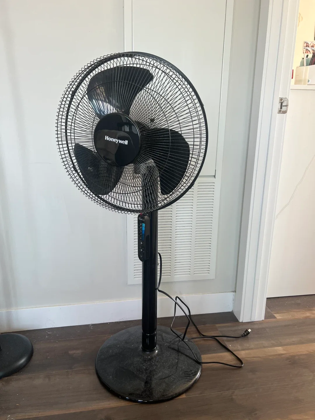 Honeywell Pedestal/Stand Fan with Remote Control