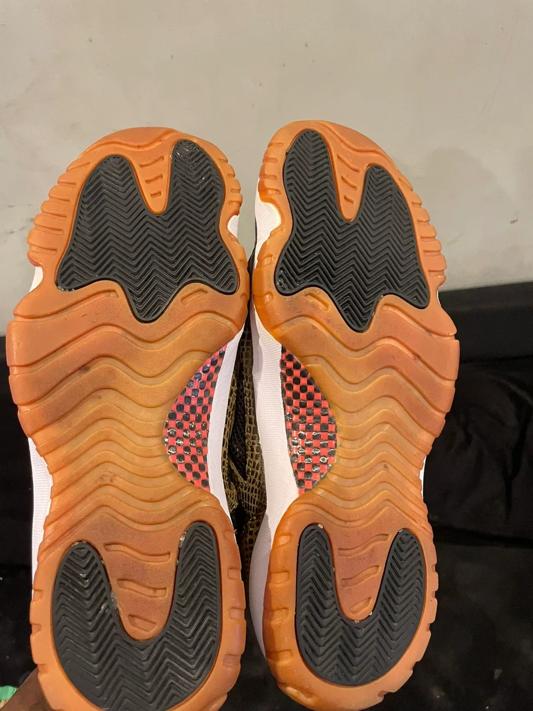 Air Jordan 11 Retro IE Low Black/Mamba image indicator(6)