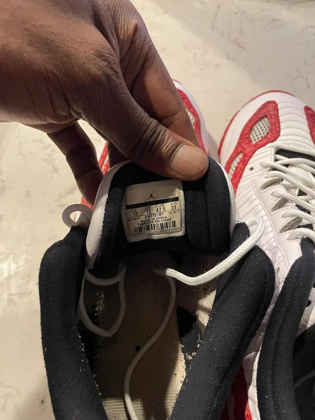 Jordan 11 IE Low White/Red Size 13 image indicator(4)