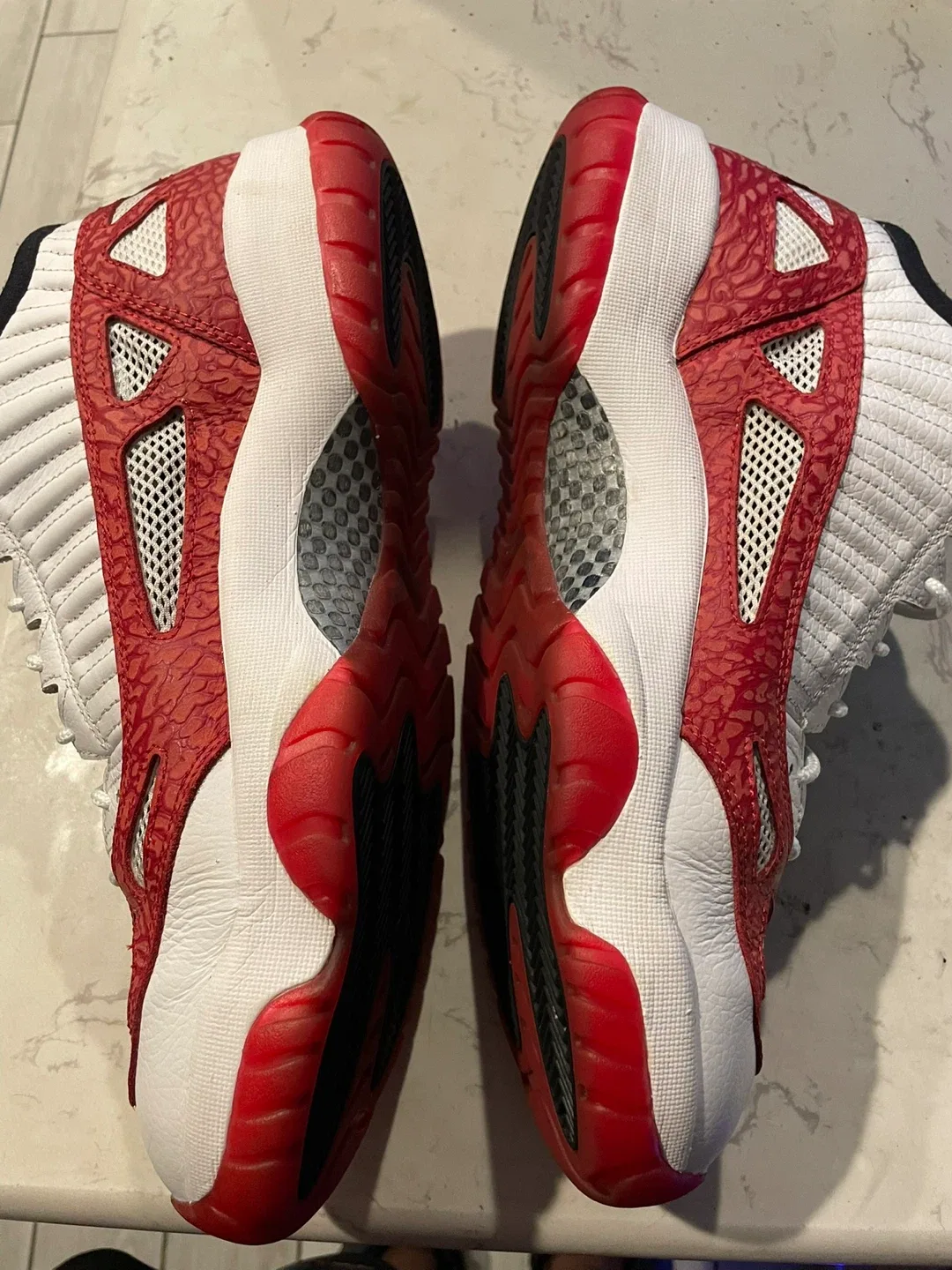 Jordan 11 IE Low White/Red Size 13 image indicator(6)