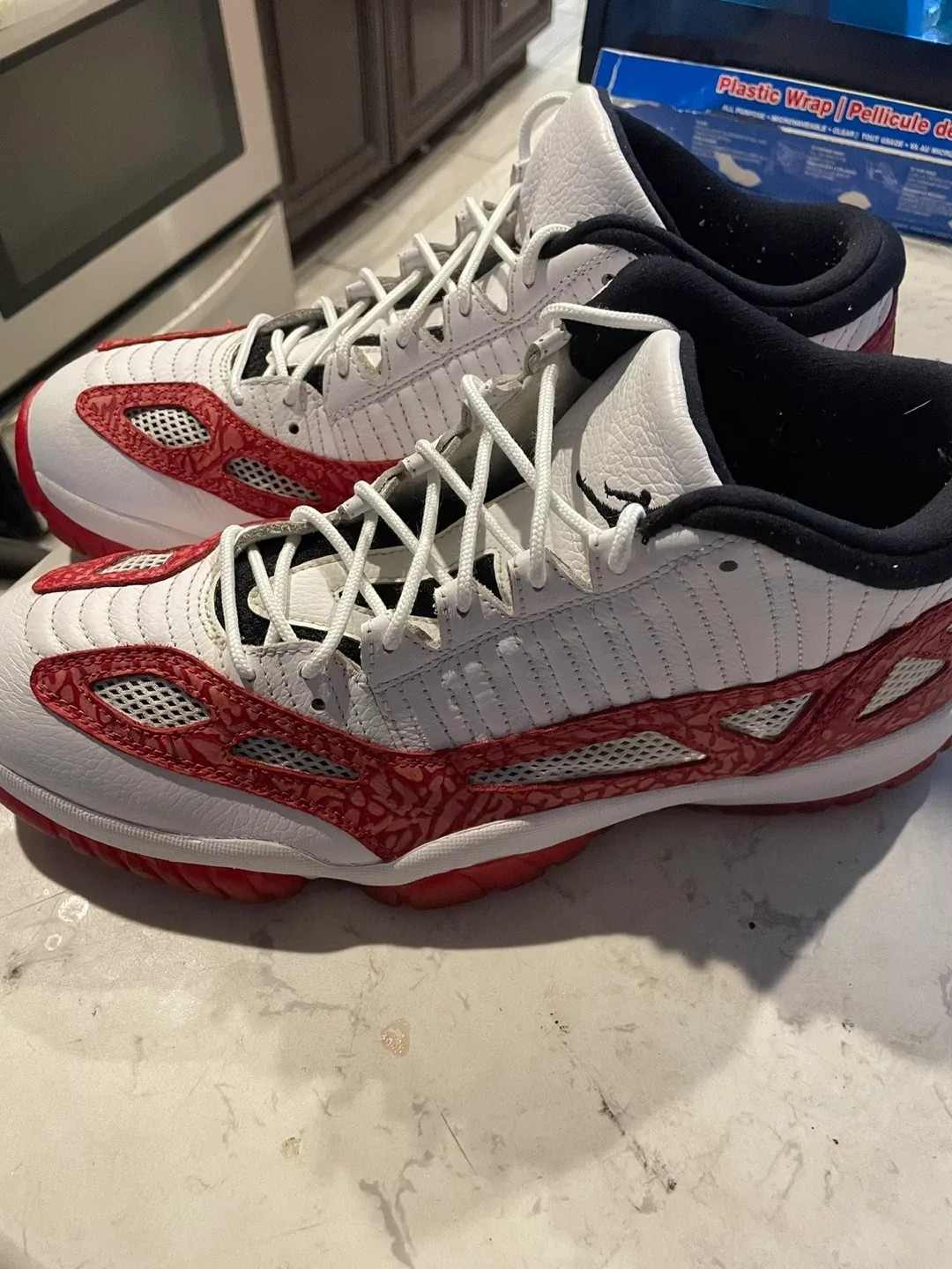 Jordan 11 IE Low White/Red Size 13 image indicator(7)