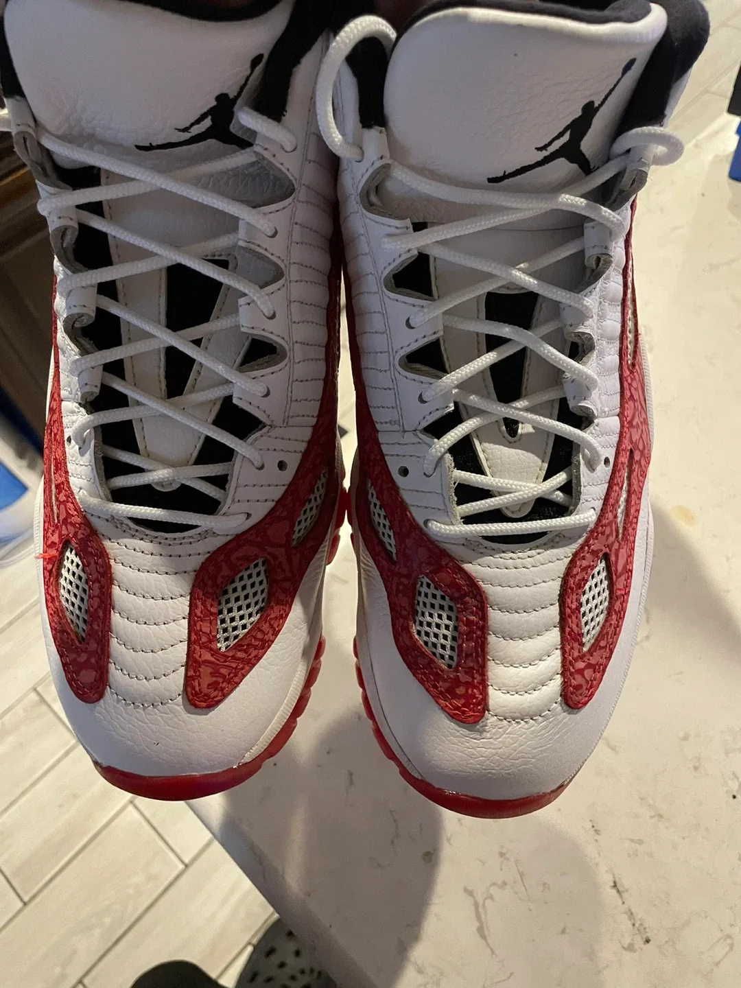 Jordan 11 IE Low White/Red Size 13 image indicator(8)