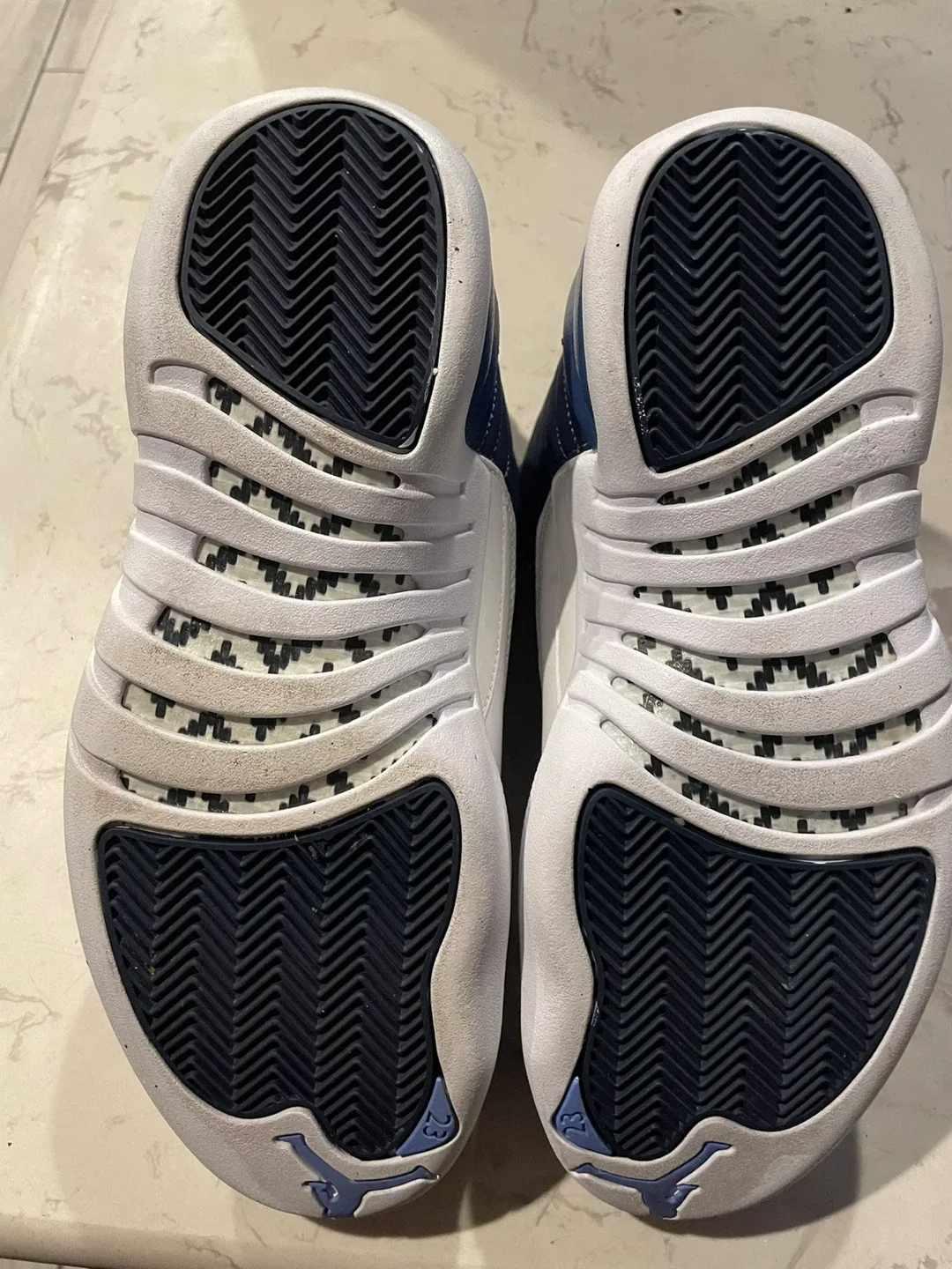 Jordan 12 Retro Indigo Blue image indicator(2)