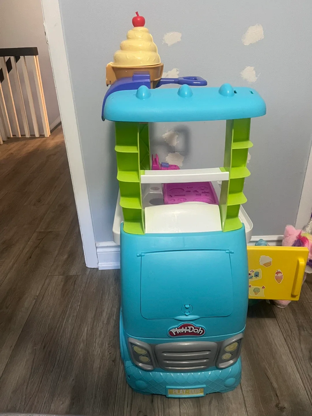 Play-Doh Ice Cream Truck Playset image indicator(3)