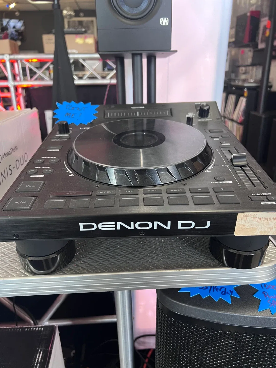 Denon DJ LC6000 Prime DJ Controller image indicator(2)