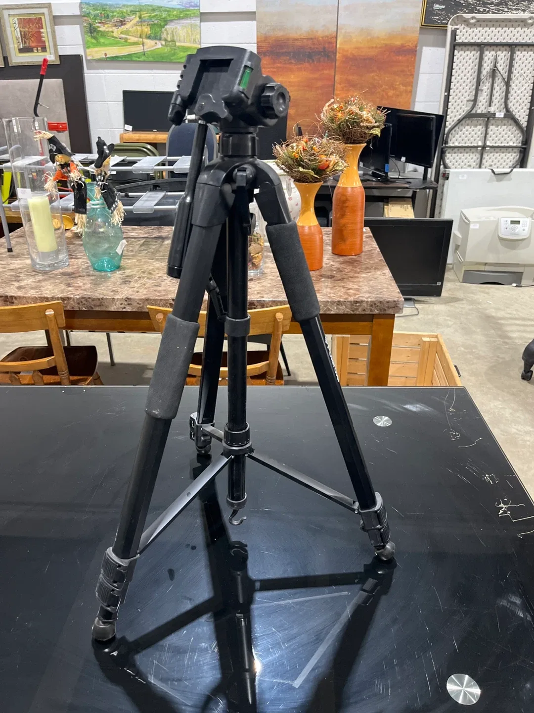 Polaroid Tripod - Great Condition! thumbnail