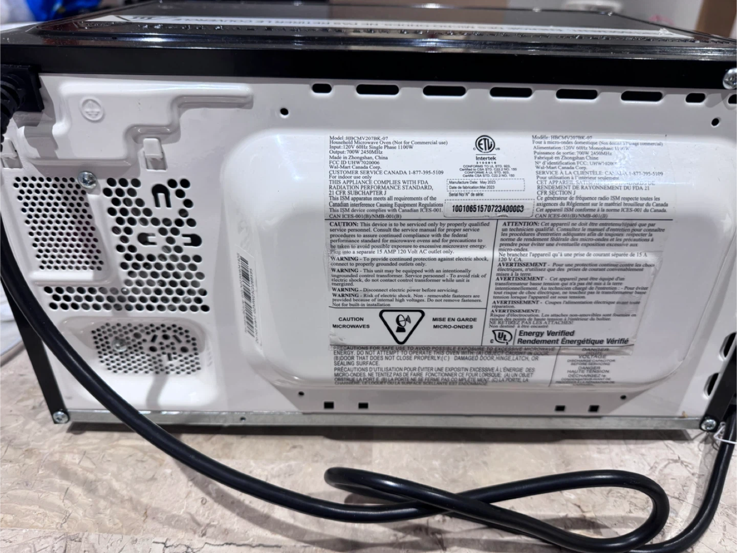 Hamilton Beach 700W Microwave Oven - photo 3