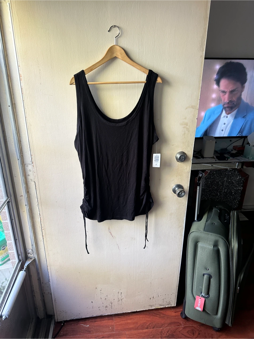 Torrid 3X Black Scoop Neck Side Tie Tank Top