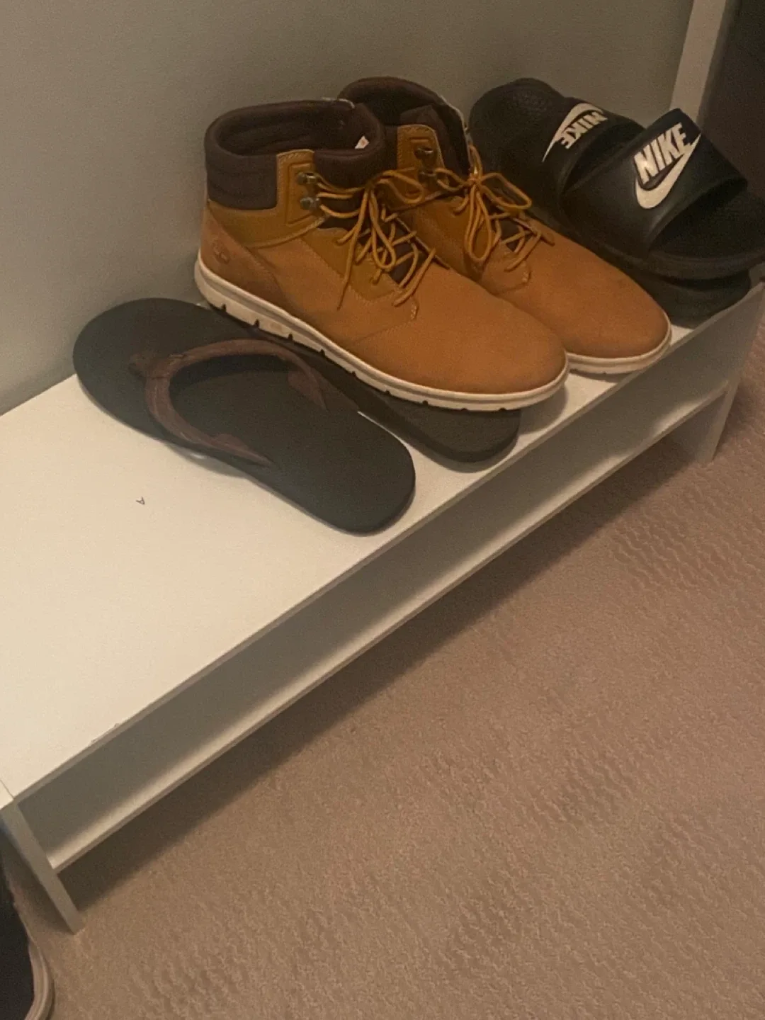Shoe rack thumbnail