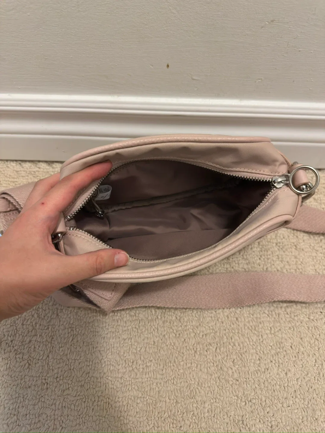 Lululemon Pink Crossbody Camera Bag image indicator(2)