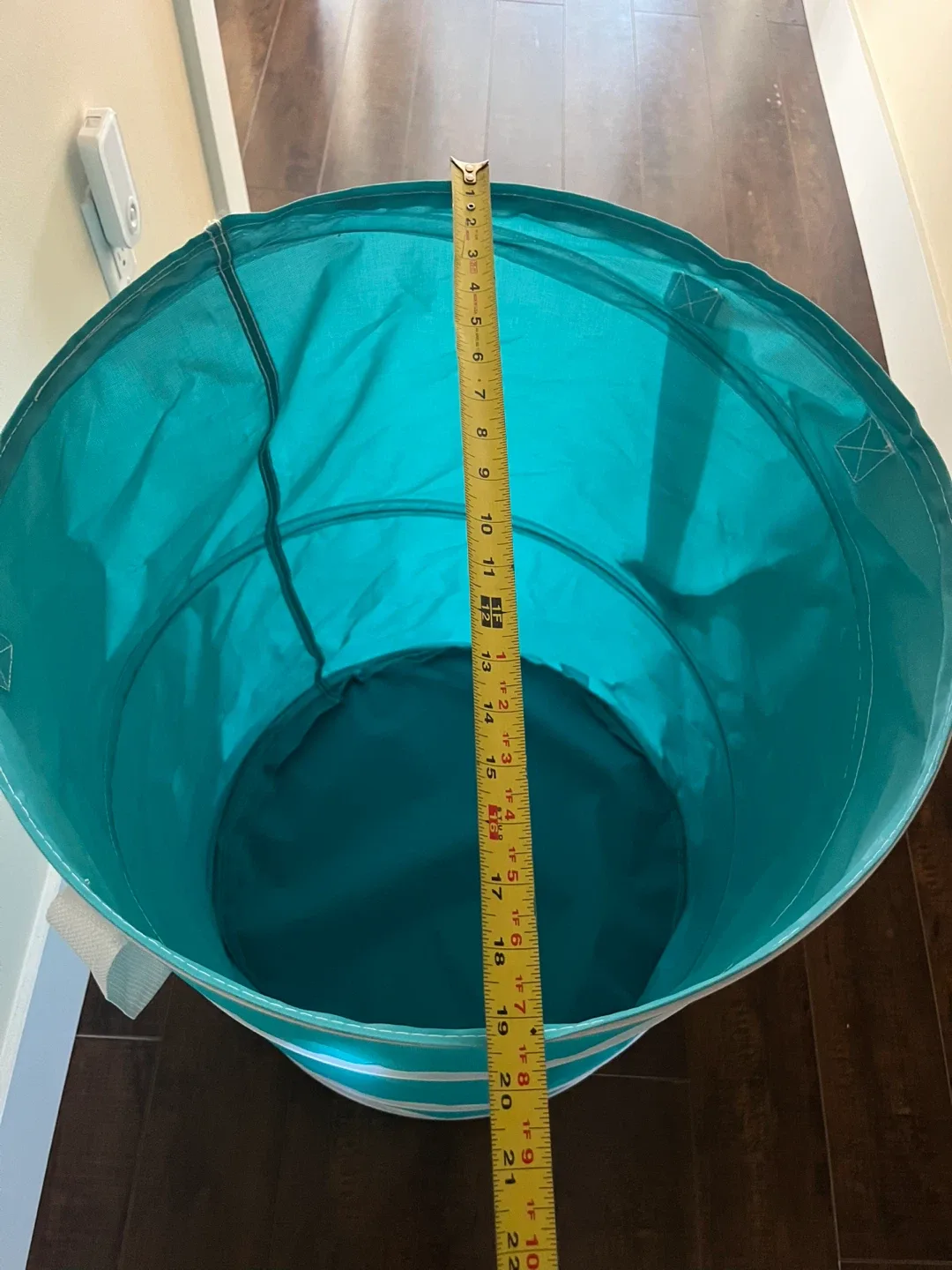 Teal Pop-Up Laundry Hamper image indicator(4)