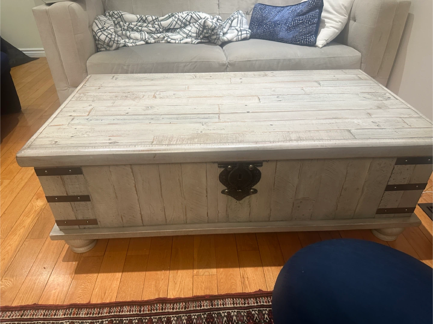 Light Gray Wash Finish Coffee Table - photo 3
