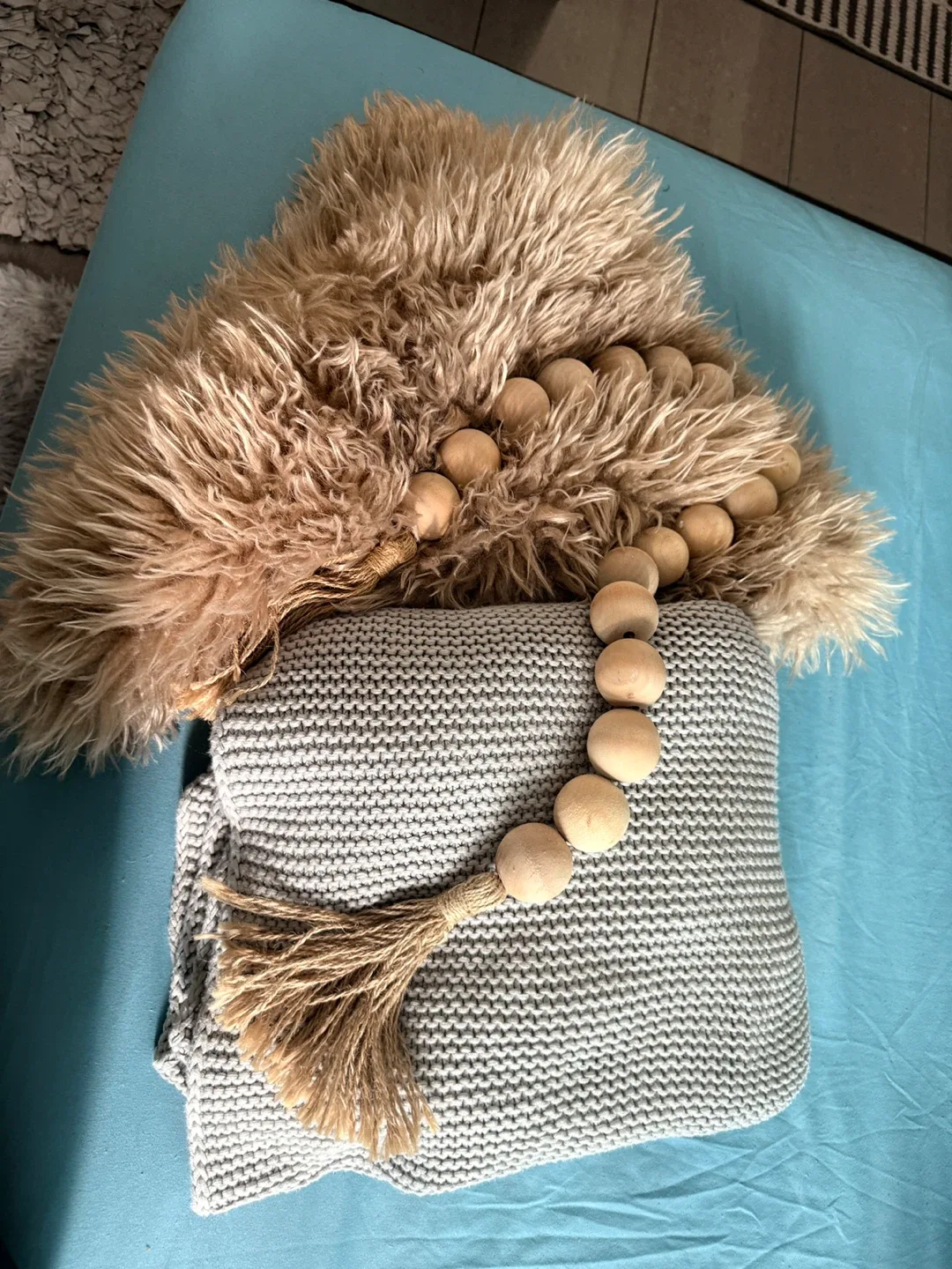 Throw, cushion cover image indicator(2)