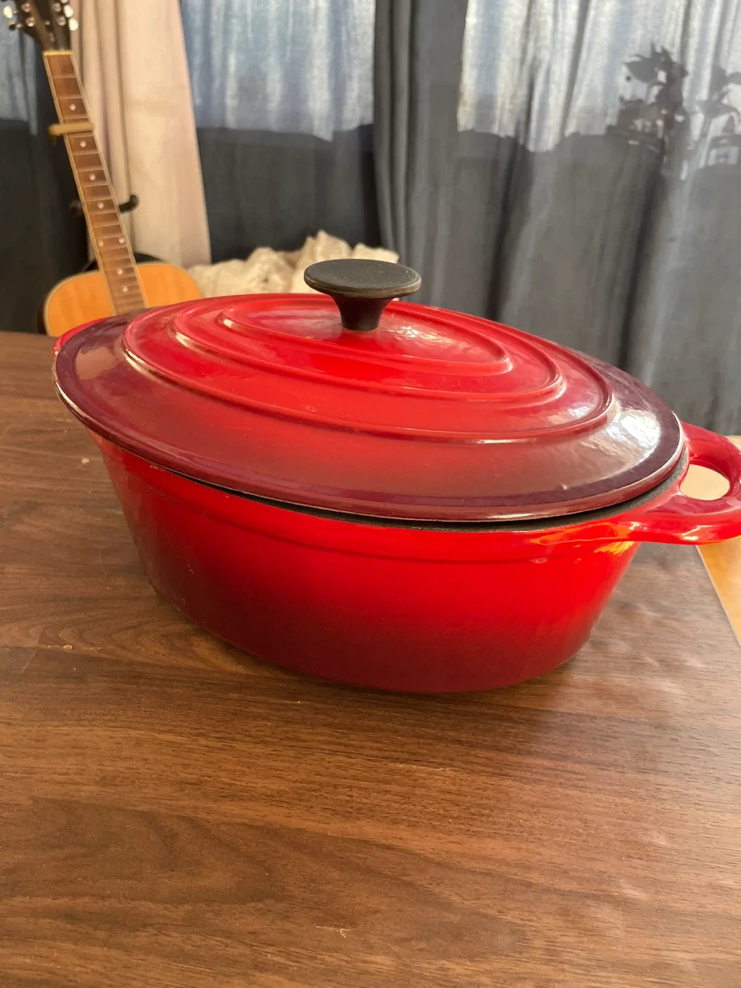 Large Red Dutch Oven image indicator(2)