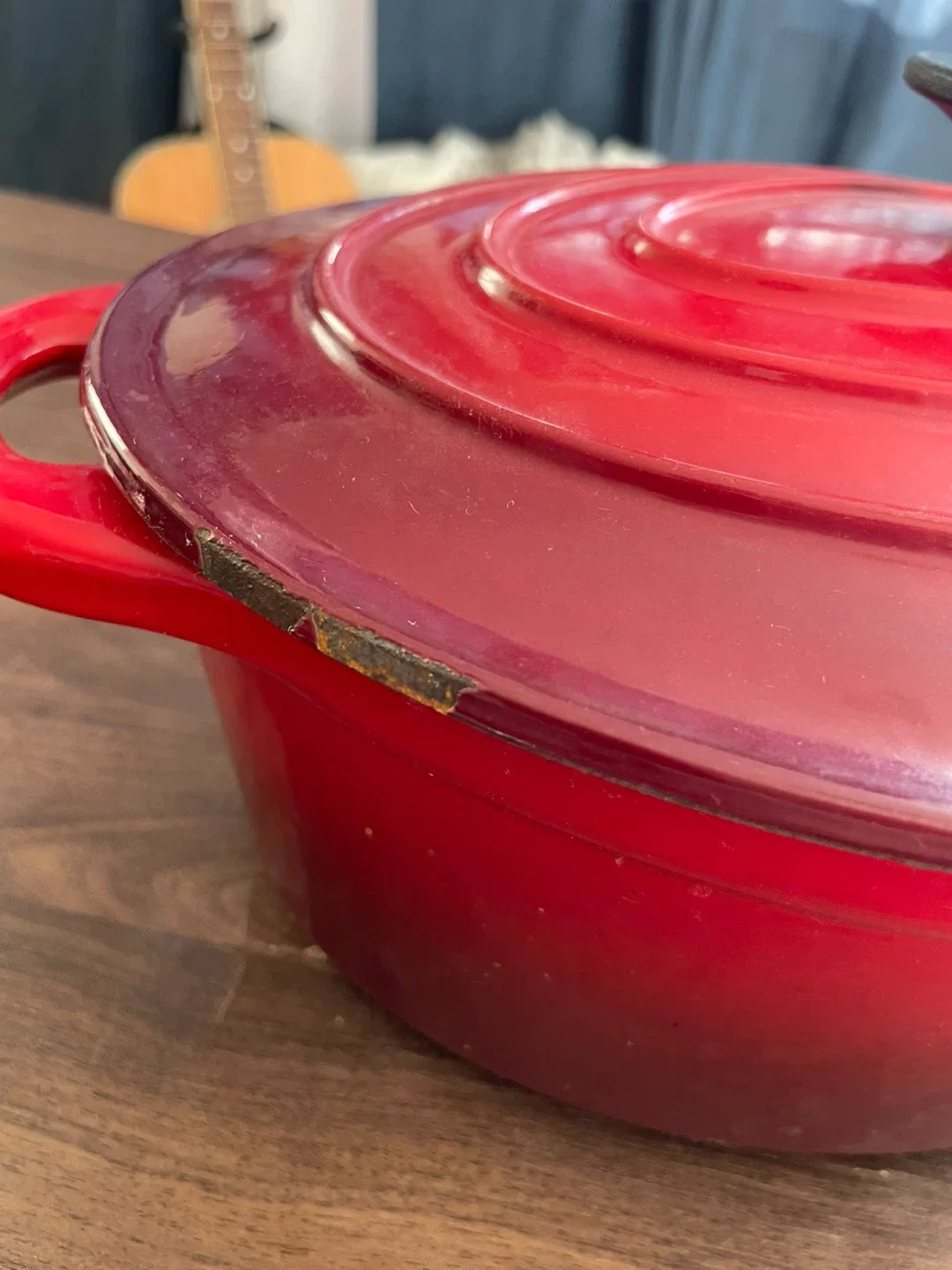 Large Red Dutch Oven image indicator(5)