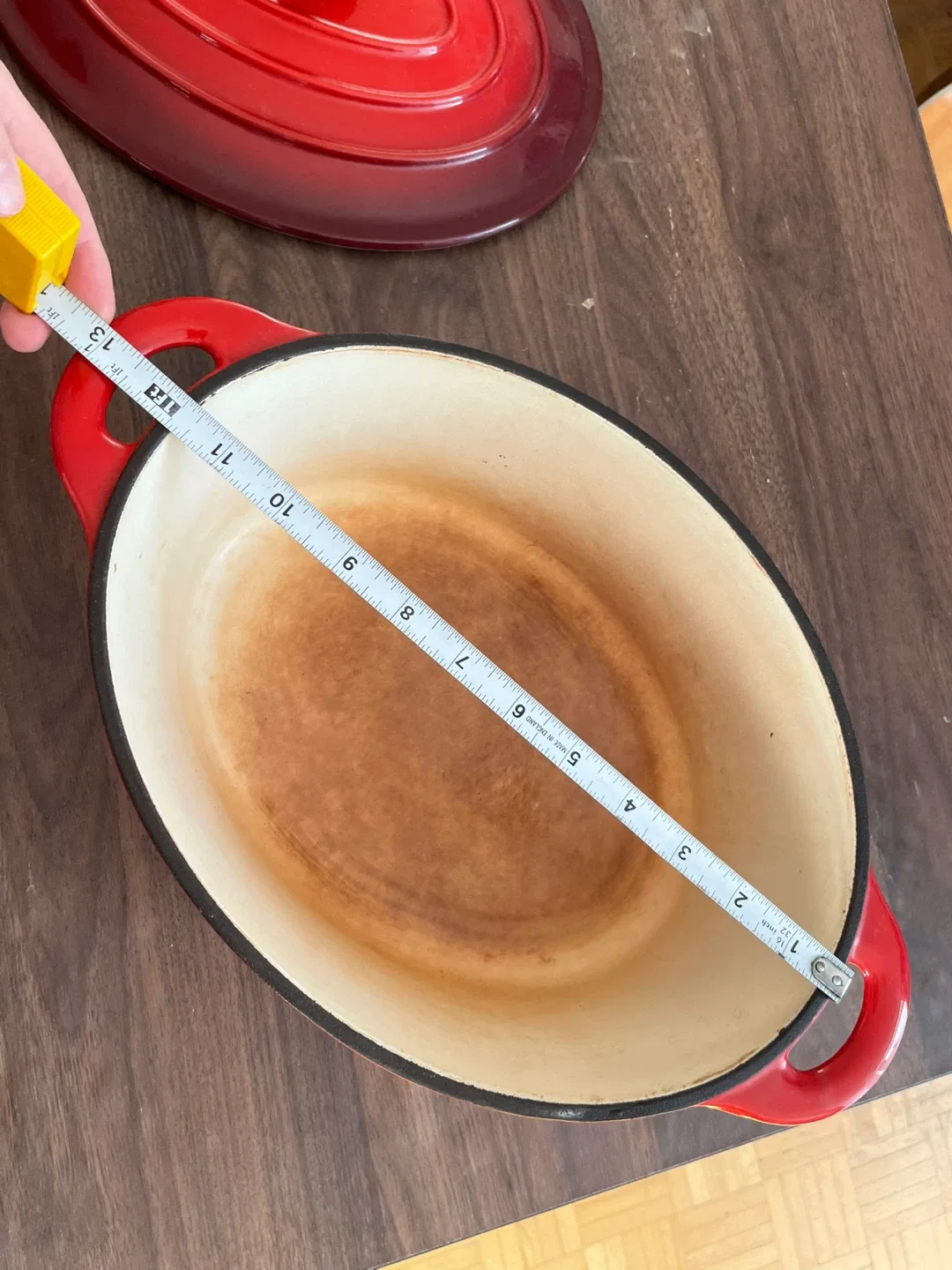 Large Red Dutch Oven image indicator(9)