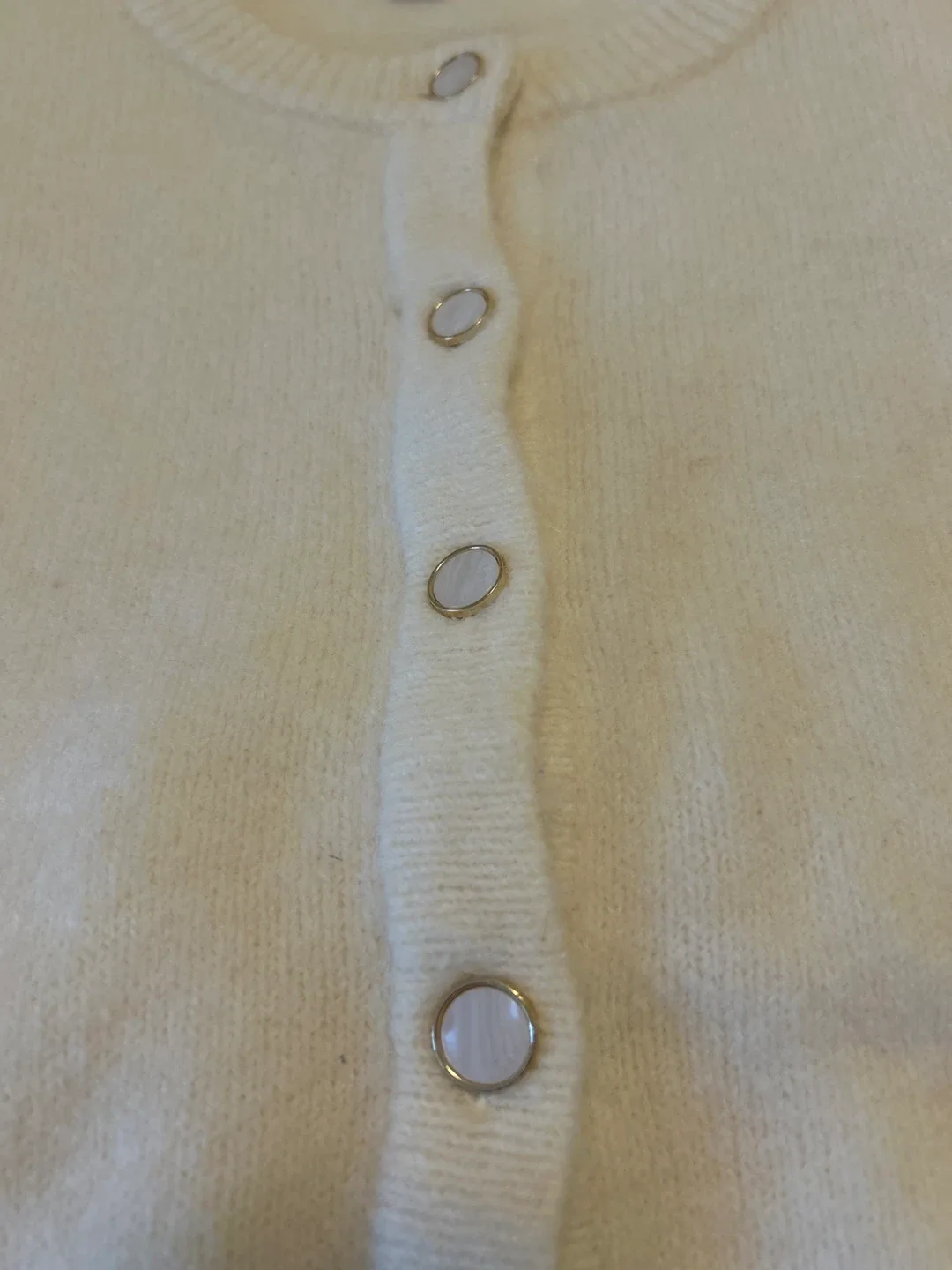 RW&CO. Cream Cardigan - Size L image indicator(3)