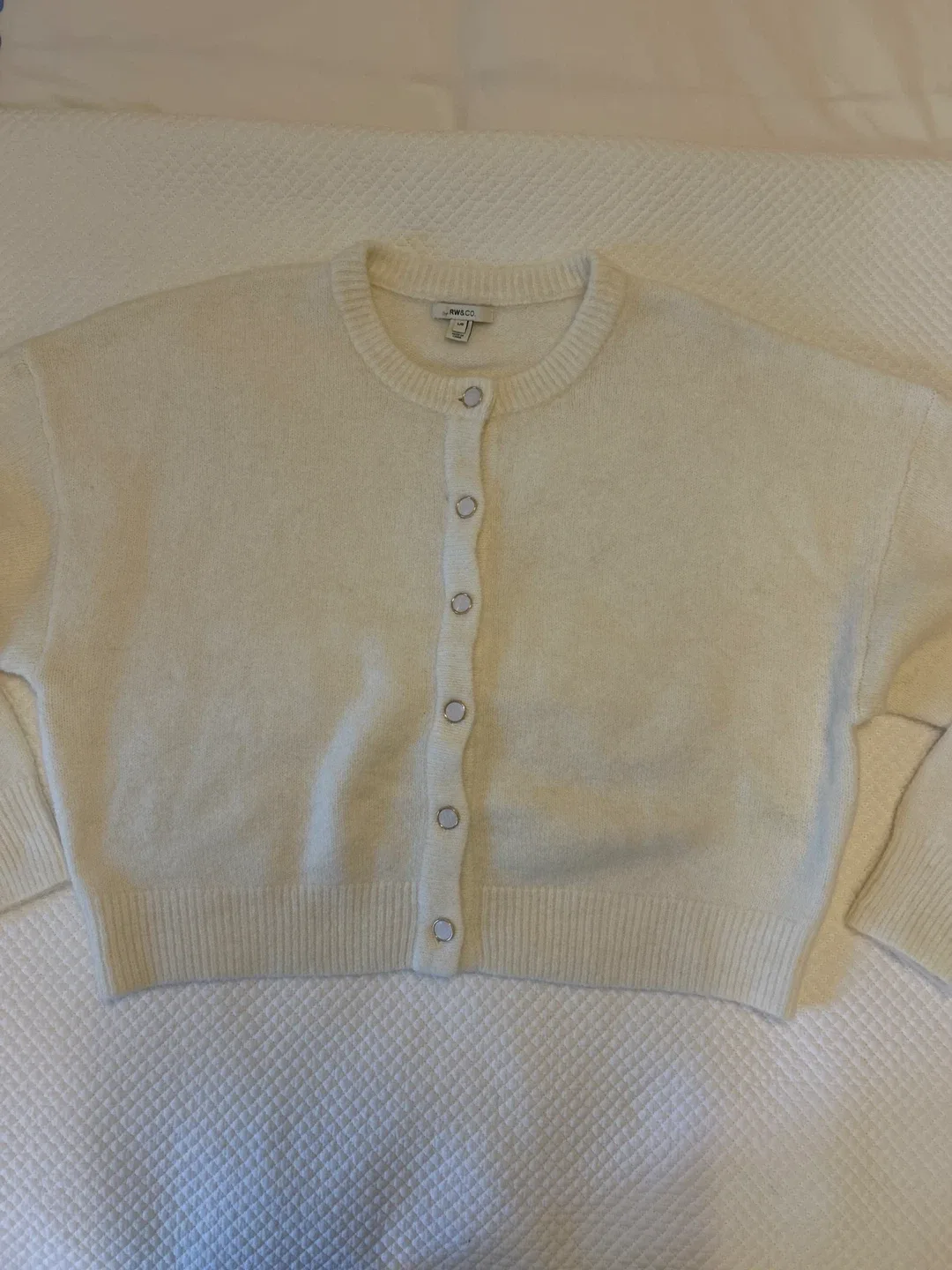 RW&CO. Cream Cardigan - Size L image indicator(5)