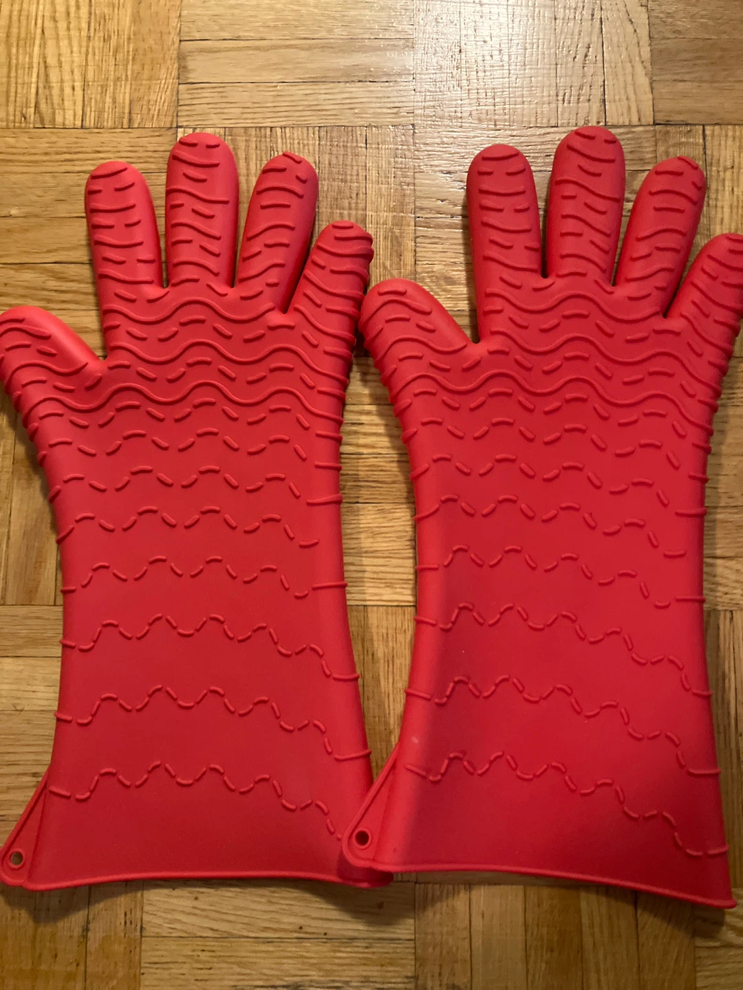 Red Silicone Oven Gloves - Heat Resistant Pair