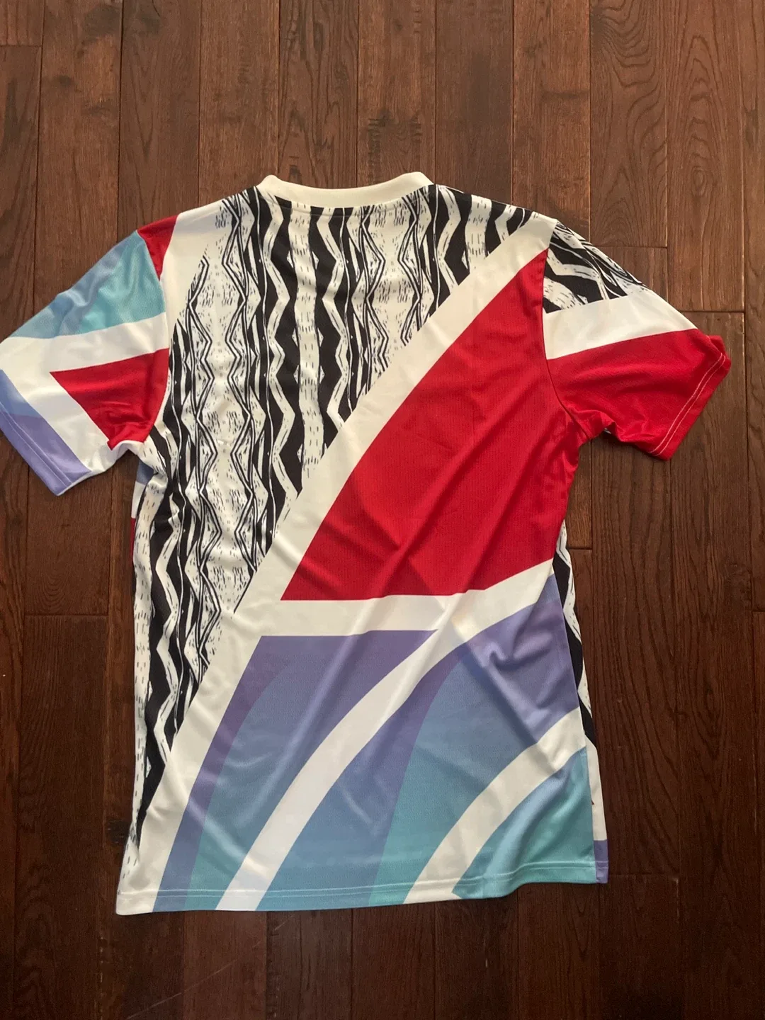 Adidas Arsenal 2023/24 Pre-Match Jersey - Size M image indicator(2)