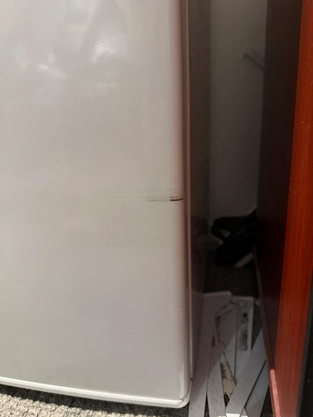 Galanz Mini Fridge - 3.5 cu ft - photo 3