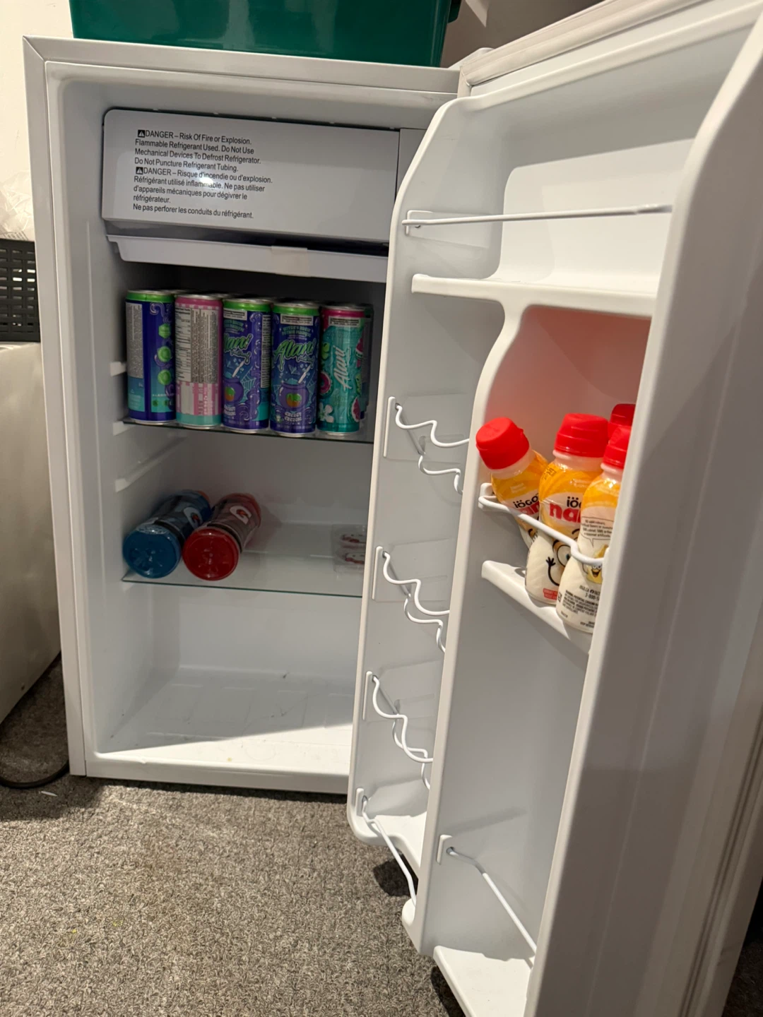 Galanz Mini Fridge - 3.5 cu ft - photo 2