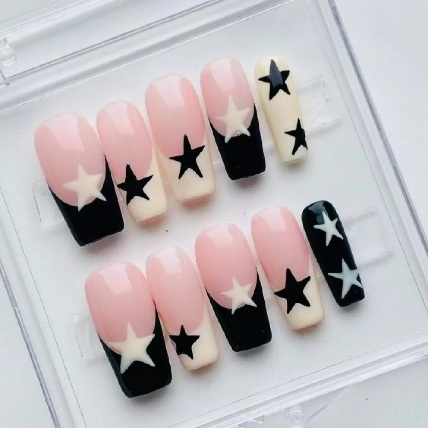 Custom Press On Nails thumbnail