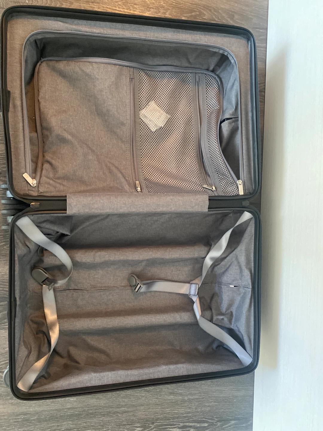 LEVEL8 Carry-On Luggage - Black - photo 4