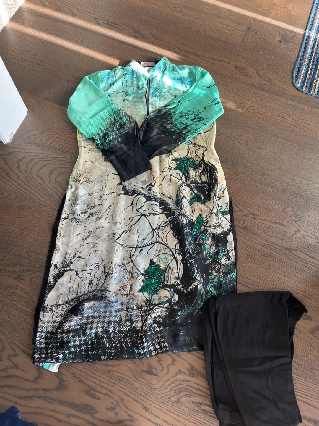 Paranz Dress, Size L thumbnail