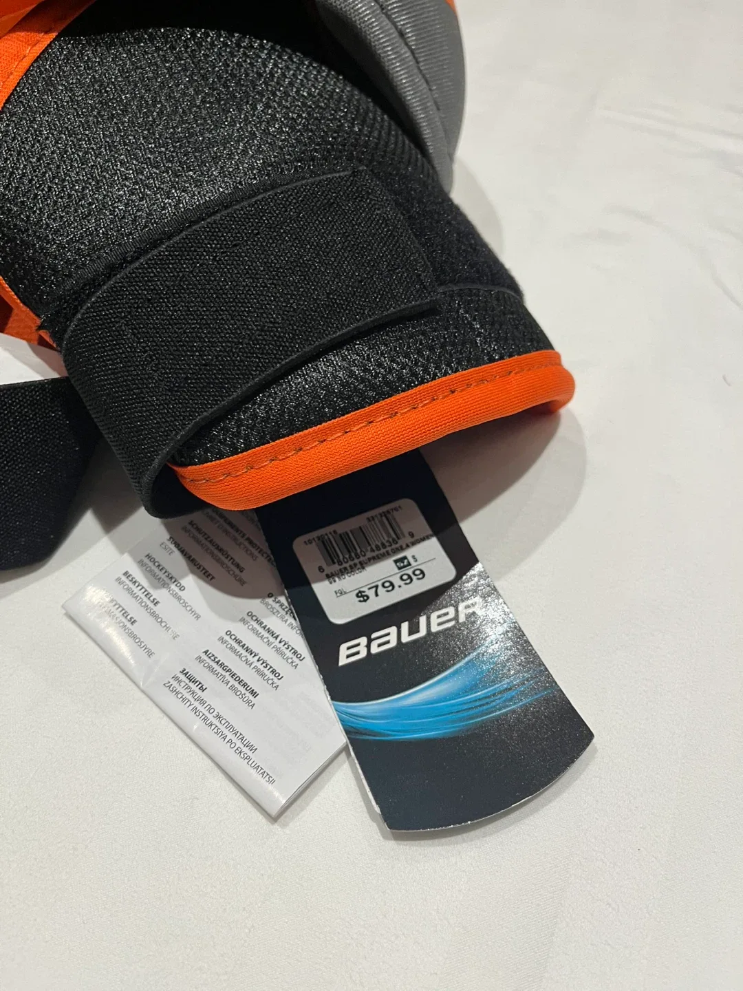 NEW Bauer ONE.4 Hockey Shoulder Pads - Size S/P image indicator(2)