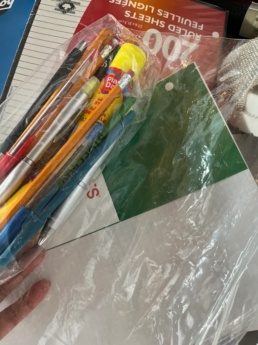 Hilroy, Staples, Ruled & Graph Paper Sheets image indicator(3)