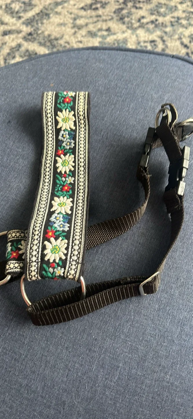 Snark Super Tight Guitar Tuner + Tuning Pegs image indicator(3)